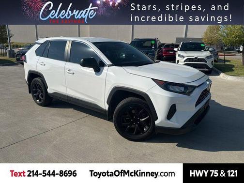 2022 Toyota RAV4 LE