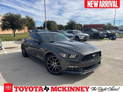 2017 Ford Mustang EcoBoost Premium