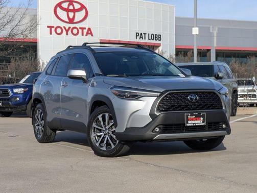 2024 Toyota Corolla Cross XLE