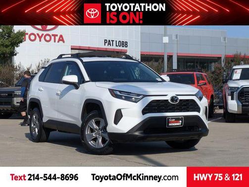 2022 Toyota RAV4 XLE