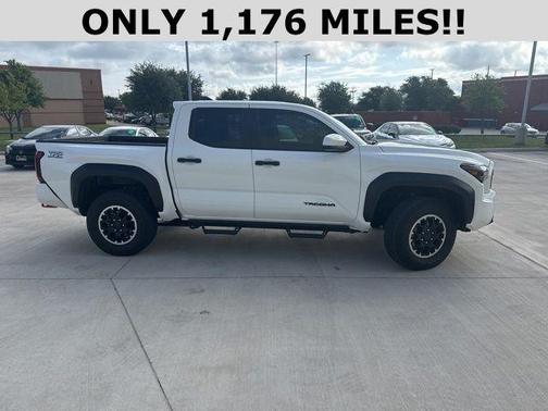 2025 Toyota Tacoma TRD Off Road