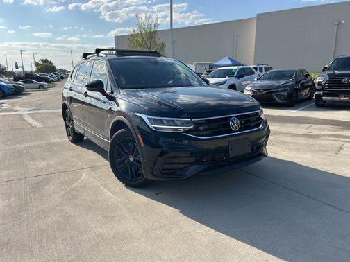 2022 Volkswagen Tiguan 2.0T SE R-Line Black 4MOTION