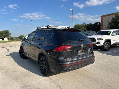 2022 Volkswagen Tiguan 2.0T SE R-Line Black 4MOTION