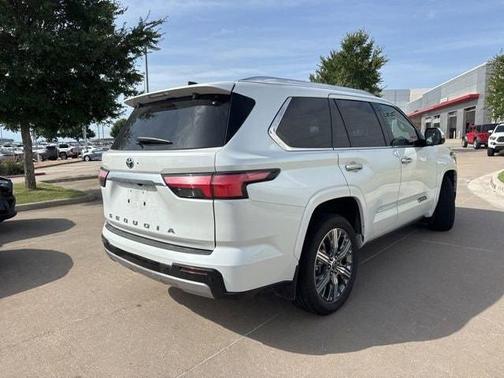 2023 Toyota Sequoia Capstone