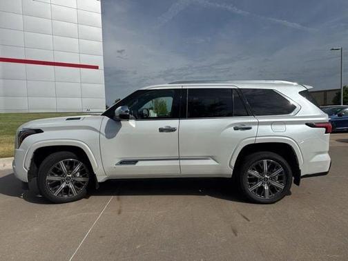 2023 Toyota Sequoia Capstone