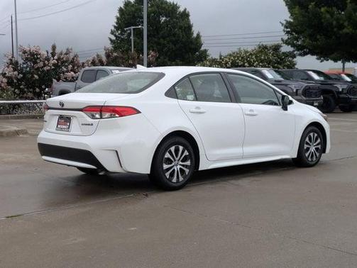 2022 Toyota Corolla Hybrid LE