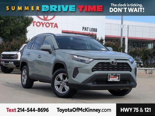 2023 Toyota RAV4 XLE