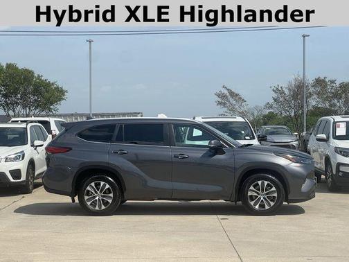 2023 Toyota Highlander Hybrid XLE