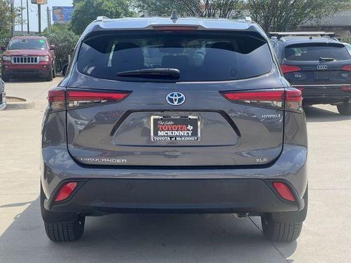 2023 Toyota Highlander Hybrid XLE