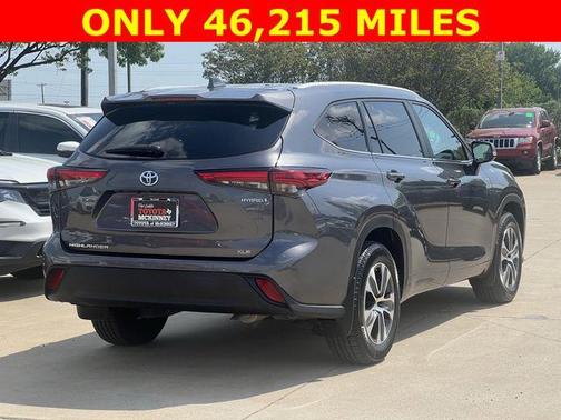 2023 Toyota Highlander Hybrid XLE