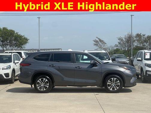 2023 Toyota Highlander Hybrid XLE