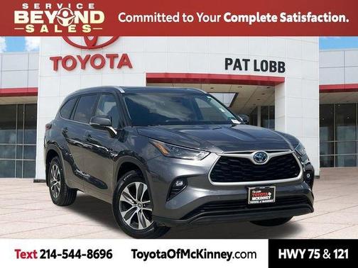 2023 Toyota Highlander Hybrid XLE