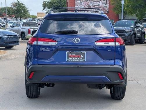 2025 Toyota Corolla Cross LE