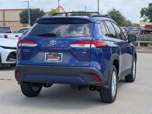 2025 Toyota Corolla Cross LE