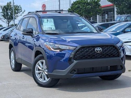 2025 Toyota Corolla Cross LE