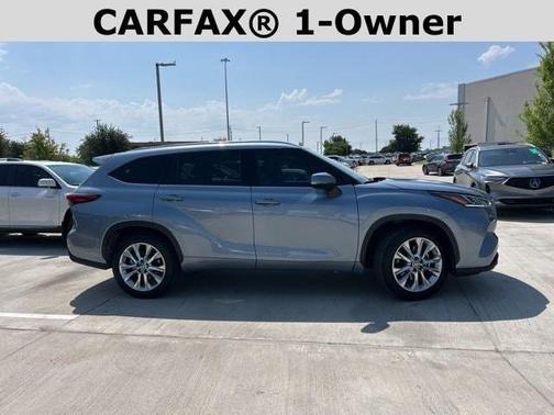 2022 Toyota Highlander Hybrid Limited