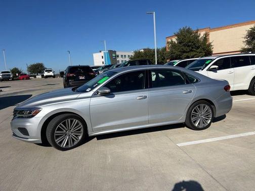 2020 Volkswagen Passat 2.0T SE