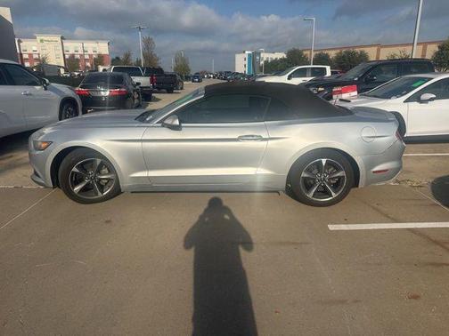 2015 Ford Mustang V6