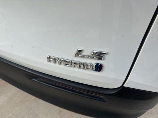 2022 Toyota Sienna LE