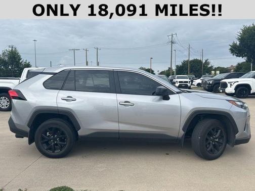 2023 Toyota RAV4 LE