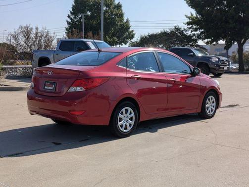 2013 Hyundai Accent GLS