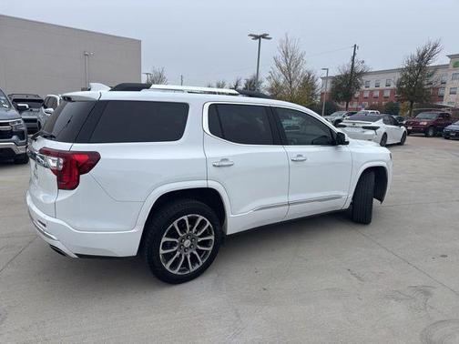2021 GMC Acadia Denali