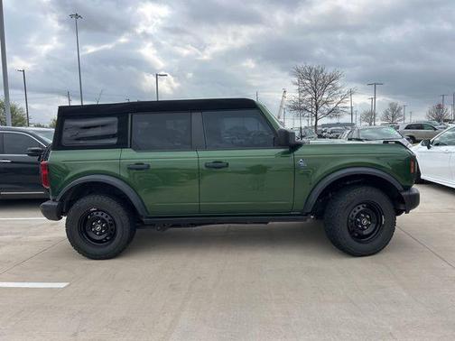 2023 Ford Bronco Black Diamond