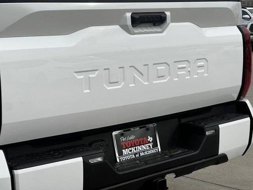 2025 Toyota Tundra SR5