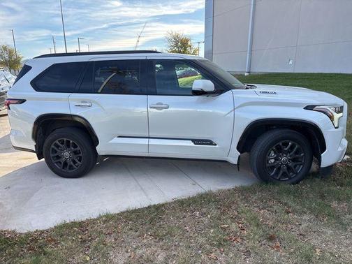 2023 Toyota Sequoia Platinum