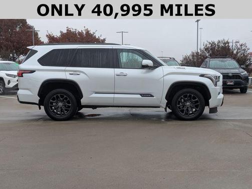 2023 Toyota Sequoia Platinum