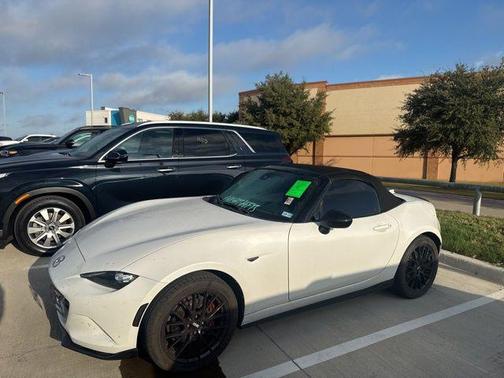 2023 Mazda MX-5 Miata Club