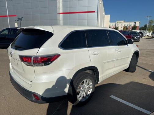 2014 Toyota Highlander LE