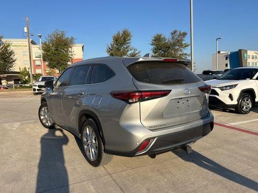 2023 Toyota Highlander Limited