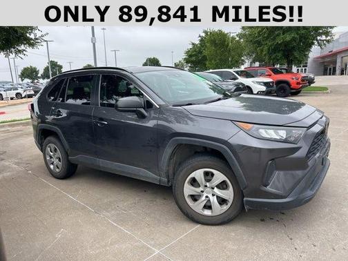 2019 Toyota RAV4 LE