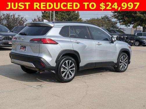 2023 Toyota Corolla Cross XLE