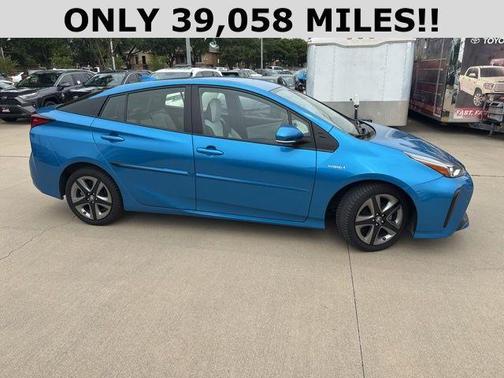 2021 Toyota Prius XLE