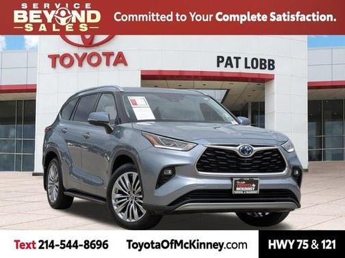 2023 Toyota Highlander Hybrid Platinum
