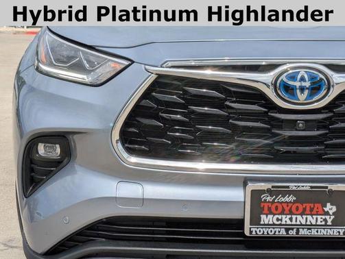 2023 Toyota Highlander Hybrid Platinum