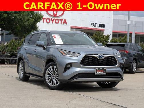 2023 Toyota Highlander Hybrid Platinum