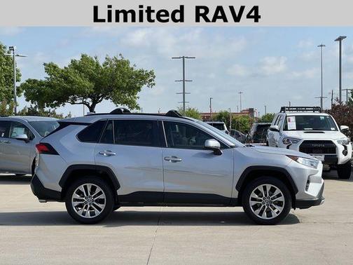 2020 Toyota RAV4 Limited