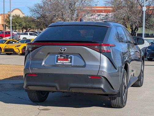 2026 Toyota bZ XLE Plus