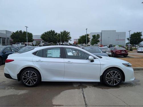 2025 Toyota Camry XLE