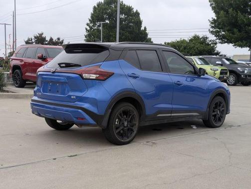 2024 Nissan Kicks SR
