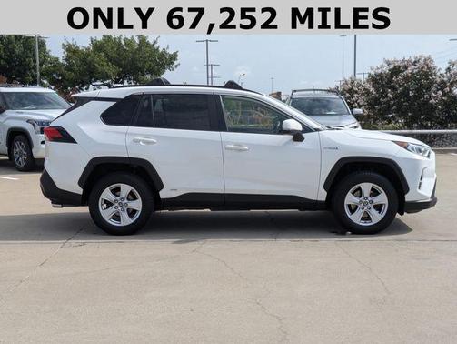 2019 Toyota RAV4 Hybrid XLE