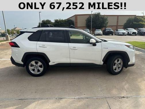 2019 Toyota RAV4 Hybrid XLE