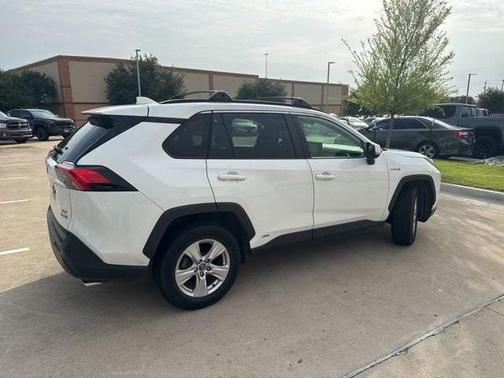 2019 Toyota RAV4 Hybrid XLE