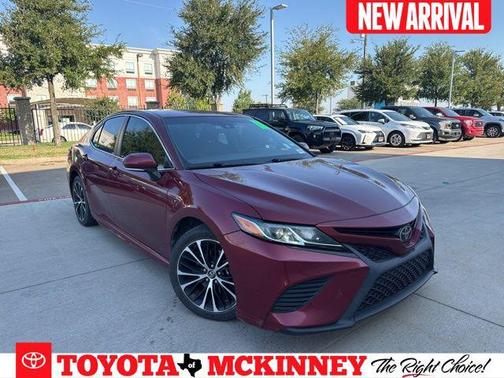 2018 Toyota Camry SE