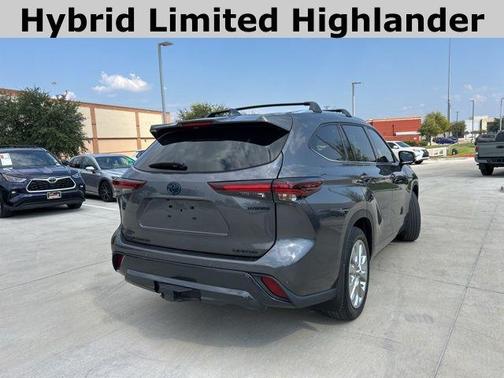 2024 Toyota Highlander Hybrid Limited