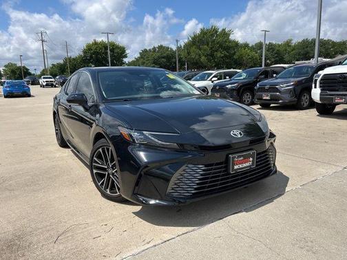 2025 Toyota Camry XLE