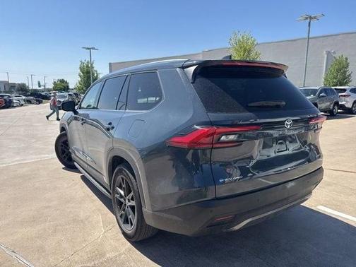 2024 Toyota Grand Highlander Hybrid LIMITED